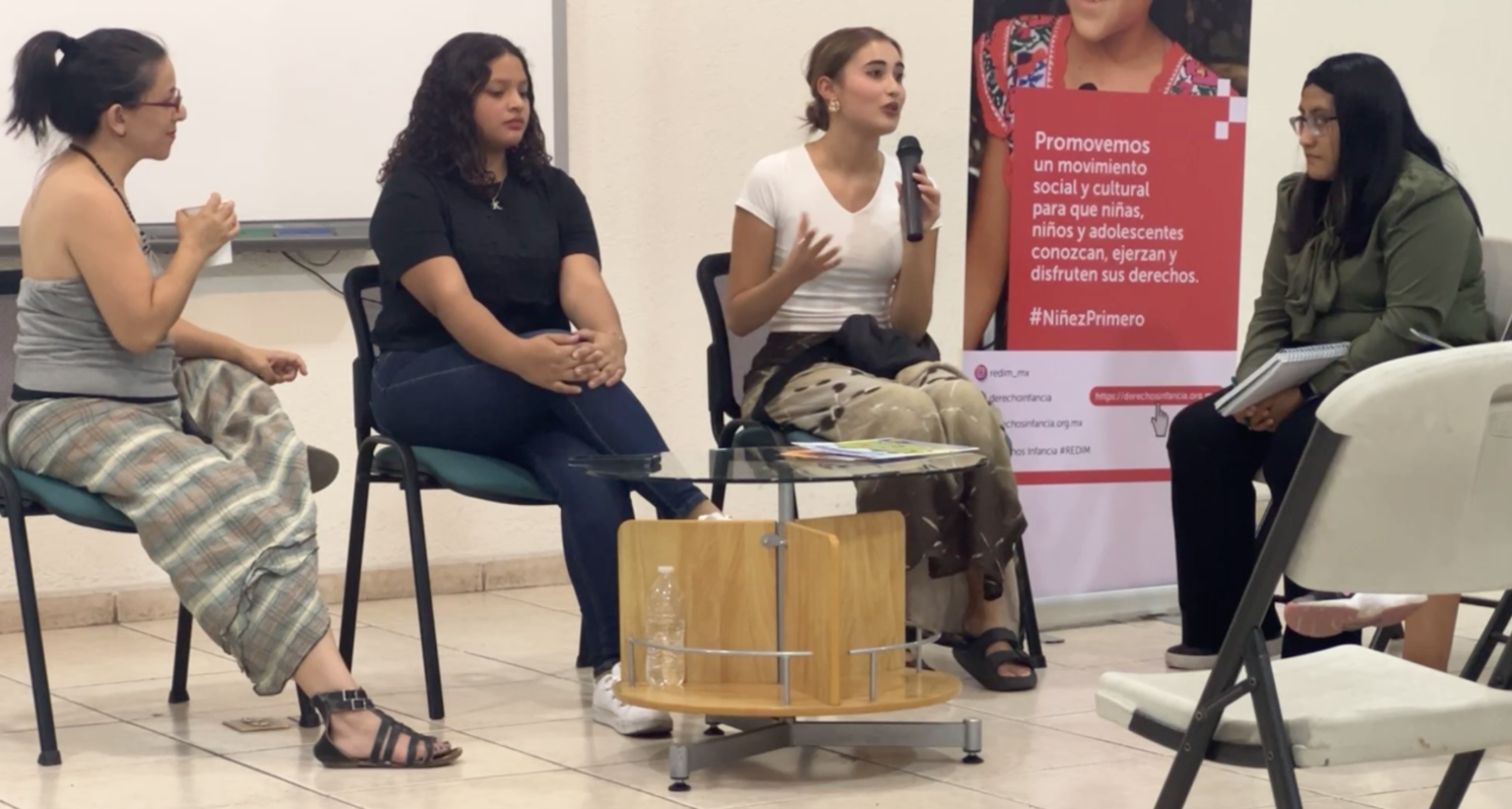 Ciudad de México: Julieta Martínez participó en el encuentro  “Desafíos de las niñas y adolescentas en México y Chile»